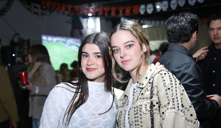 Miranda Pizzuto y Danna Fernández.