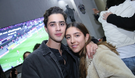  Eduardo Zendejas y Julia Morales.