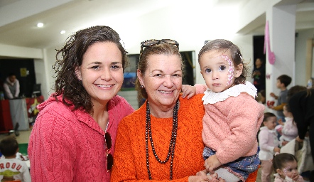  Ana Mónica Benavente, Patricia Wagner y Ana José Benavente.