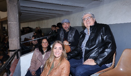  Andi de la Torre y Wicho Barrón, Maru Alcalde y Pedro Domínguez.