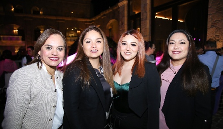  Karina Rodríguez, Alicia Araiza, Tania Araiza y Dayane Acosta.