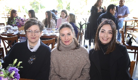  Irma Domene, Daniela Kem y María Fernanda Contreras.