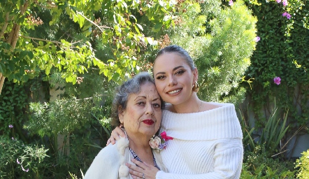  Ana María Rivera y Ana Lore Córdova.