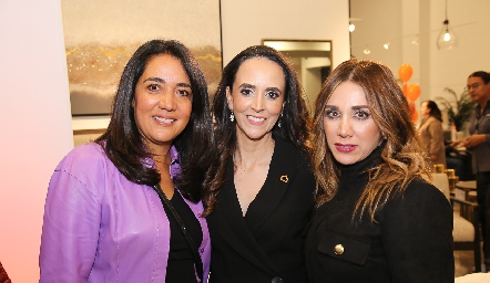  Malena Sánchez, Gloria Mojarro y Montse Orozco.