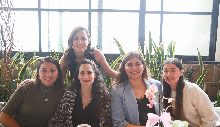  Andrea Armería, Susana Schekaiban, Jessica Medlich, María José Motilla y Aurora Martínez.