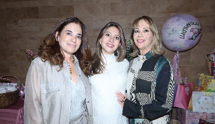  Tere Vergara, Fernanda Ramírez y Adriana Alberú.