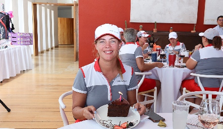  Silvia Garza.
