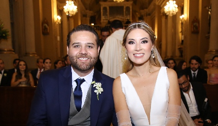  Rodrigo Leos y Alejandra Puente ya son esposos.