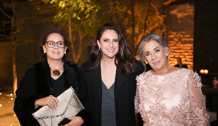  Mari Carmen, Lucía y Geraldina Berrones.
