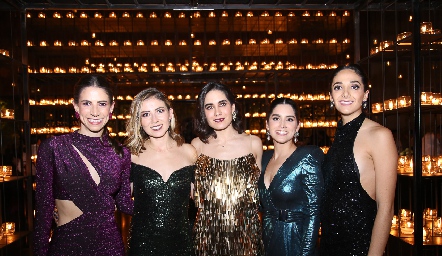  Valeria Zúñiga, Elizabeth Treviño, Mariana Rodríguez, Daniela González e Isabel Villanueva.