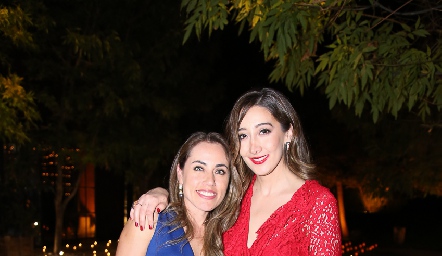  Nardine Chevaile y Pili Acosta.