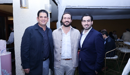  Antonio Morales, Rodrigo Valle y Gerardo Chevaile.