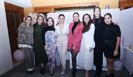  Ana Sofía Ascanio, Pily Castañón, Ana Gaby Ibarra, María José Hernández, Ana Sofía Solana, Pamela Castro, Isabella y Cristina Kasis.