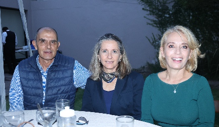  Luis Delgado, Marilú Meraz y Verónica Dávalos.