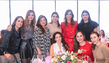  Alejandra Villalobos, Susana Humara, Rocío Rubio, Cristina Torres, Maritere Torres y Martha Ortiz y Fernanda Torres.