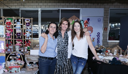  Montse Gómez, Sofía Gómez y Paula Álvarez.
