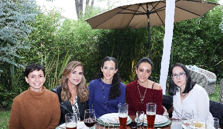  Paola Ramírez, Gaby Godínez, Marcela Reynoso, Ruth Morales y Laura Reynoso.