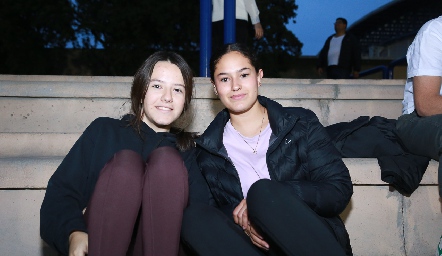 Ale Barrera y Macarena Fernández.