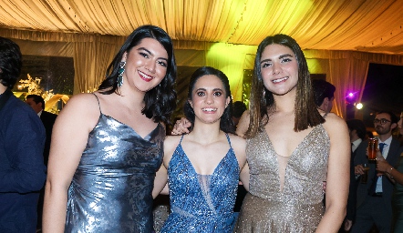  María Paula, Elena Ricavar y Andrea Patiño.