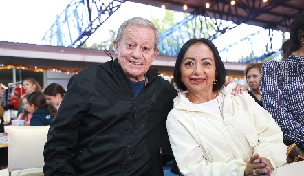  Miguel Ángel Hernández y Lucero Castañón.