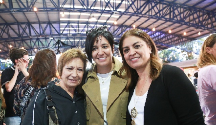  Silvia Arana, Silvia Noriega y Claudia Suárez.