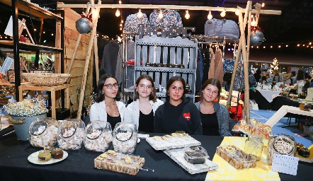  Inés Nava, Marina Galán, Valentina Aguilar y Alexia Galán.
