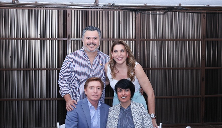  Alejandra Jiménez Rubín, Jaime Pérez, Raúl Ortiz y Adriana Espinoza.
