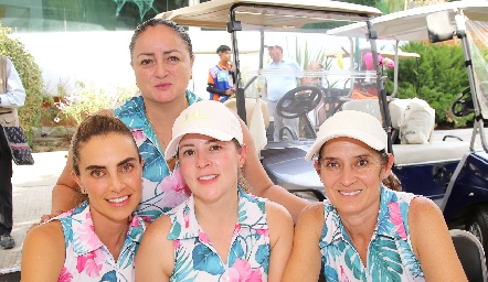  Lucía Galarza, Isabela Morales, Ana Acebo y Gris Reynoso.