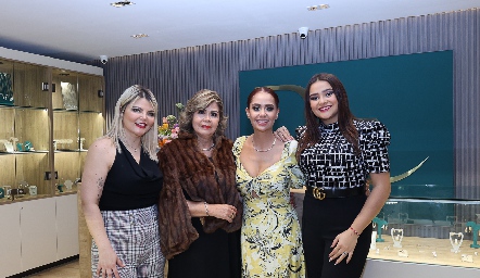  Marbellí, María Antonieta Zapata, Tania y Victoria Flores.