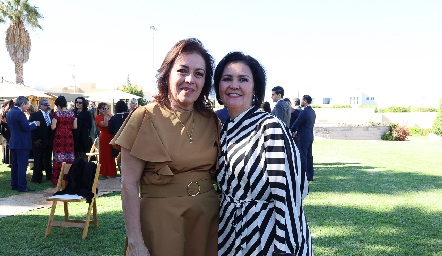  Juliana Garza y Martha Elena Chaires.