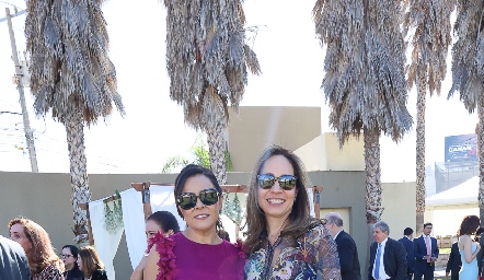 Laura Acosta y Ana Luisa Acosta.