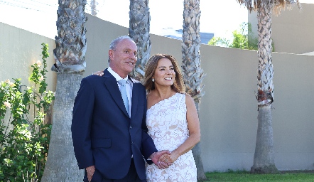  José Ramón Garza y Patricia Acosta.
