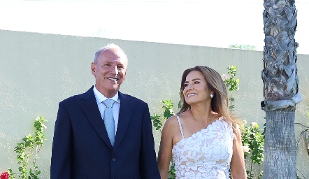  José Ramón Garza y Patricia Acosta.