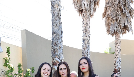 Isabel Jasso, Paola Suárez y María Paola Acosta.