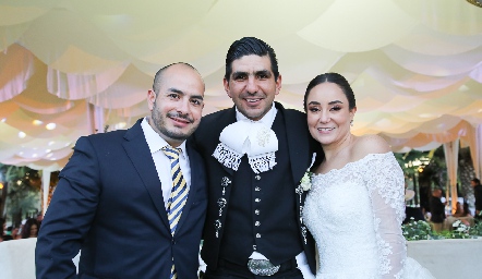  Raúl, Carlos Francisco González y María del Carmen Cordero.
