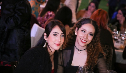  Ana y Alejandra Cordero.