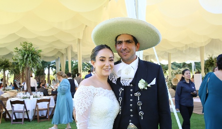  María del Carmen Cordero y Carlos Francisco González.