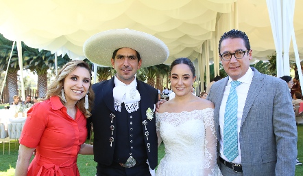  Itzel Acosta, Carlos Francisco González, María del Carmen Cordero y Carlos Mario Hernández.