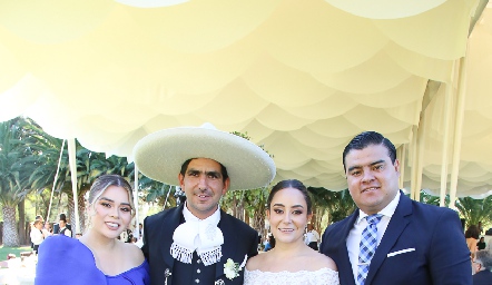  Diana Cordero, Carlos Francisco González, María del Carmen Cordero y Gabriel Díaz.