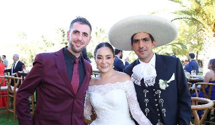  Jonathan, María del Carmen Cordero y Carlos Francisco González.