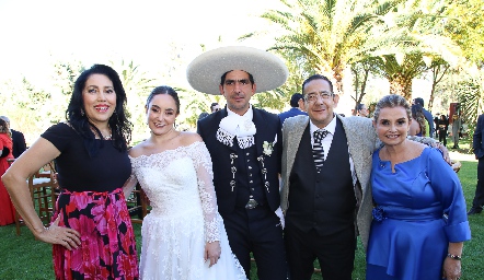  María Antonieta Herrera, María del Carmen Cordero, Carlos Francisco González, Roberto Cordero y María del Carmen Pérez.