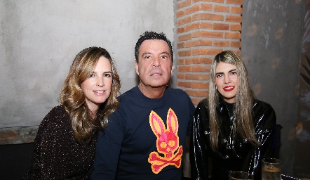  Eunice Camacho, David Lozano y Mariana Berrones.