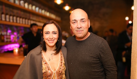  Sandra Aldrette y Marcelo Basurto.