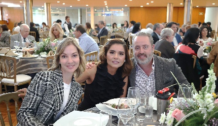  Ale López, Lorena Torres y Daniel Carreras.