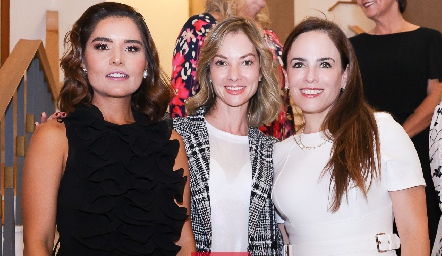  Lorena Torres, Ale López y Diana Compean, ex reinas del Club Deportivo Potosino.