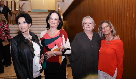  Leticia Nieto, Melissa Gómez, Raque Bárcena y Maru Borbolla.
