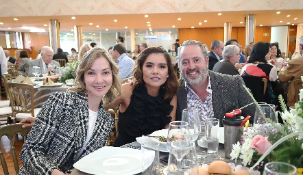  Ale López, Lorena Torres y Daniel Carreras.