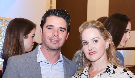  Miguel Álvarez Bárcena y Eli Heinze, ex reina del Depor.