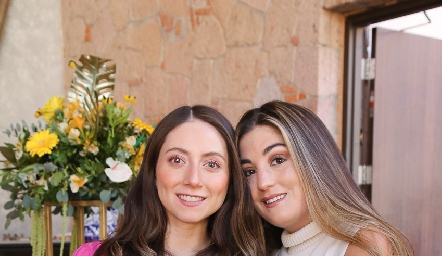  Nayelli Maya y Silvana Zendejas.