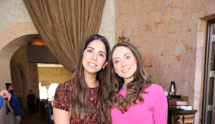  Adriana Estrada y Nayelli Maya.